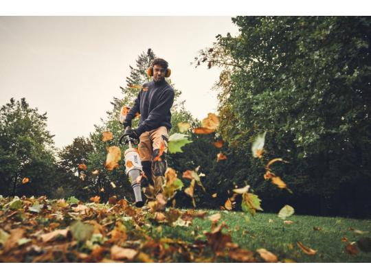 Stihl Accu combi Stihl KMA 200 R